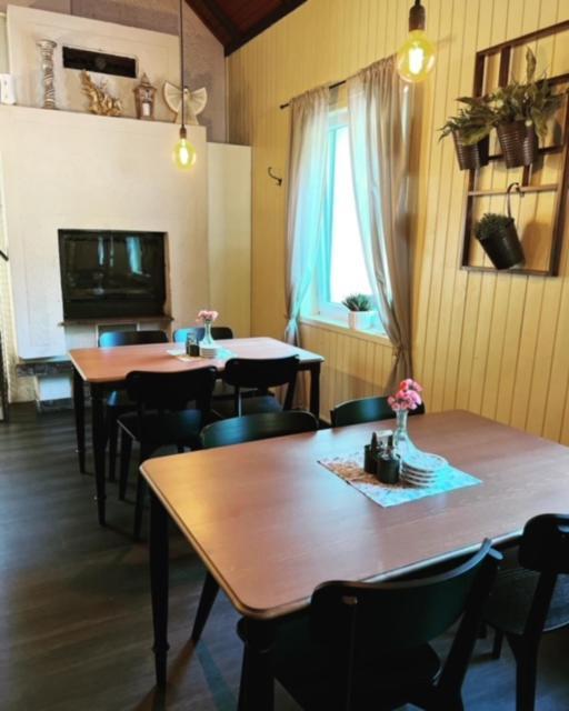 Penzion & Restaurace U Vily Sezimovo Ústí Extérieur photo